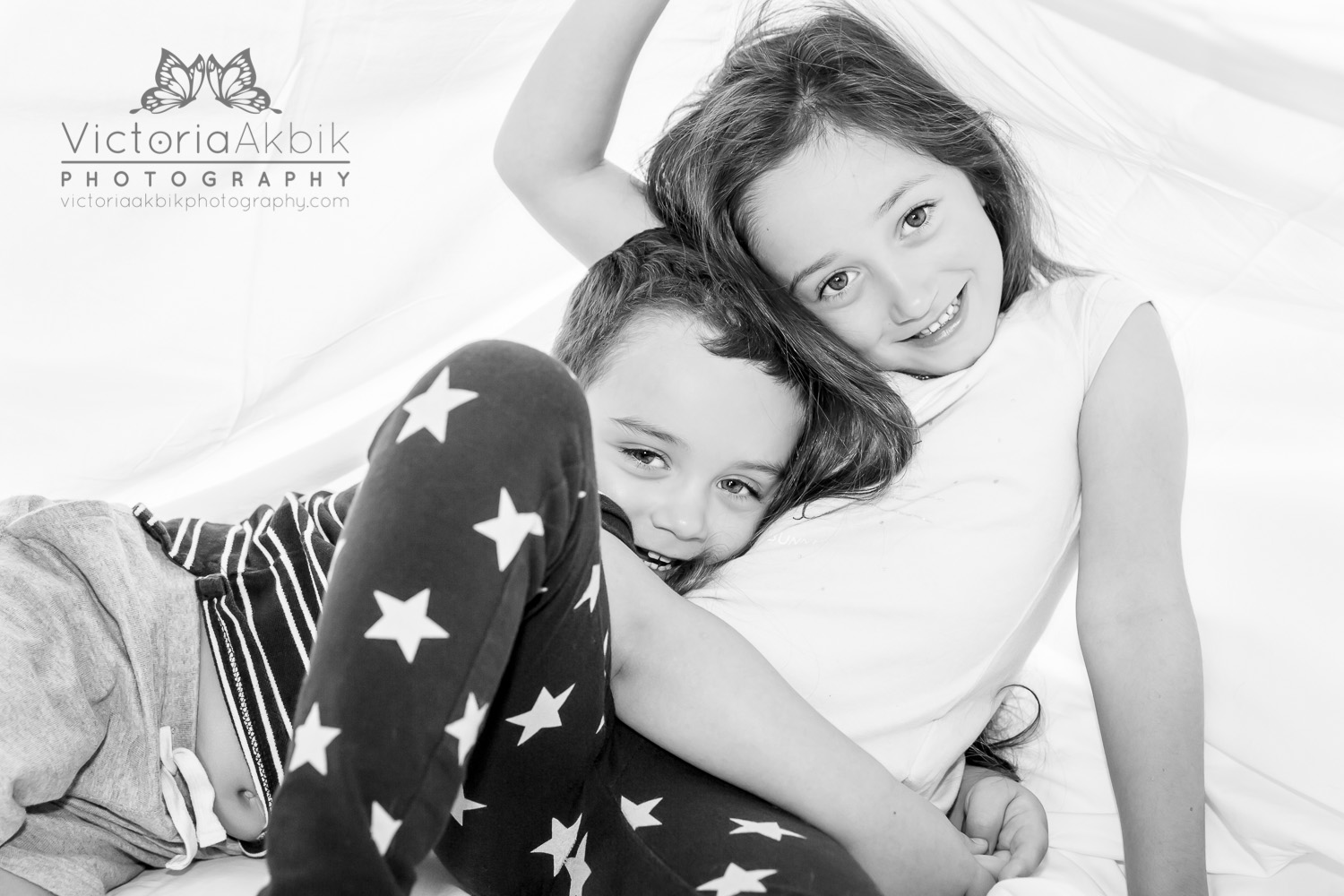 Home Photo Session | Abu Dhabi Lifestyle Family Photography » Victoria Akbik Photography