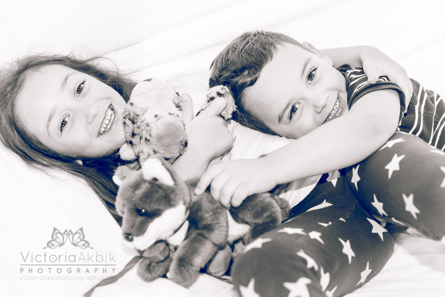 Home Photo Session | Abu Dhabi Lifestyle Family Photography » Victoria Akbik Photography