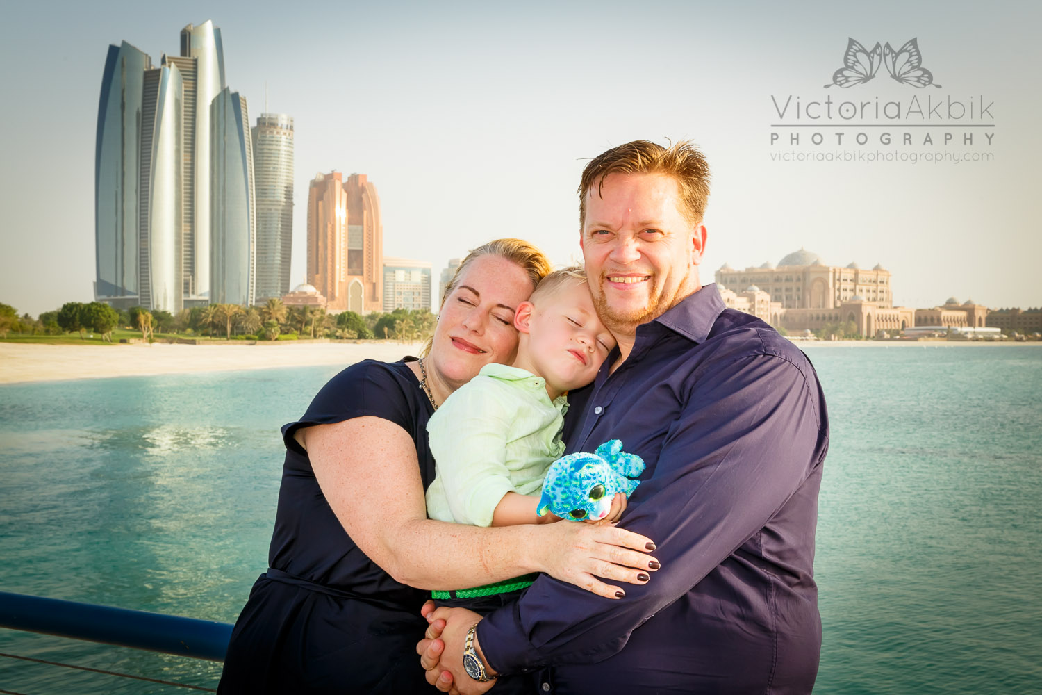 Mrs B’s Family Photo Shoot | Abu Dhabi Lifestyle Family Photography » Victoria Akbik Photography