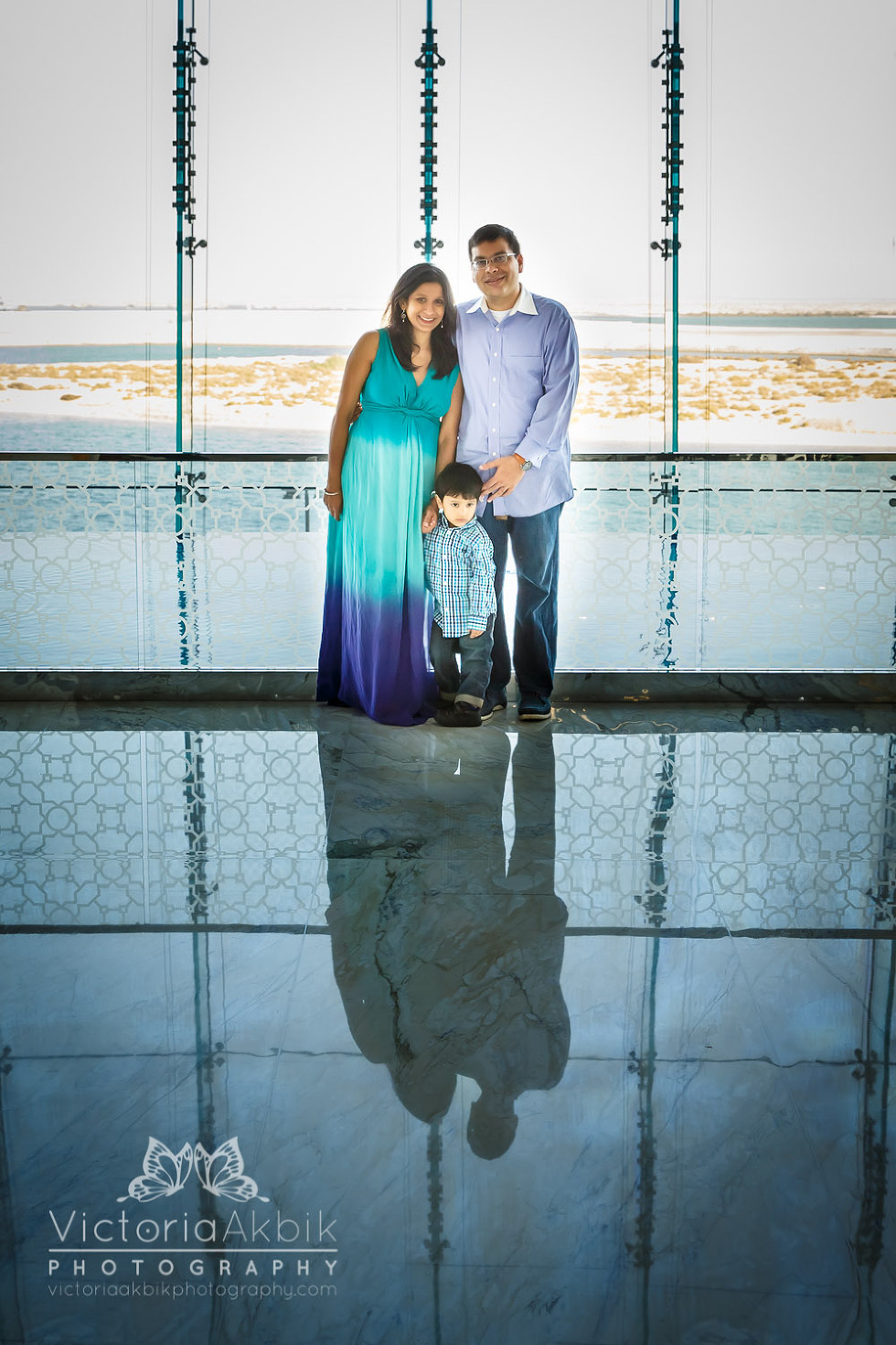 Mrs R’s Family Photo Shoot | Abu Dhabi Lifestyle Family Photography » Victoria Akbik Photography