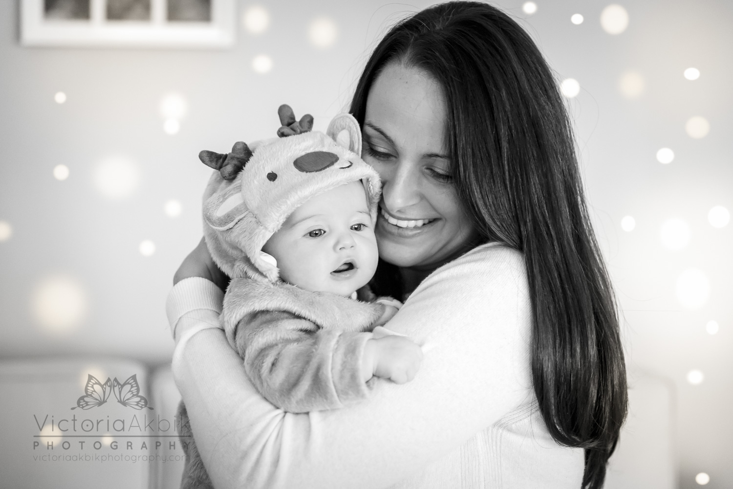 The Best Christmas Gift EVER? | Abu Dhabi Lifestyle Family Photography » Victoria Akbik Photography