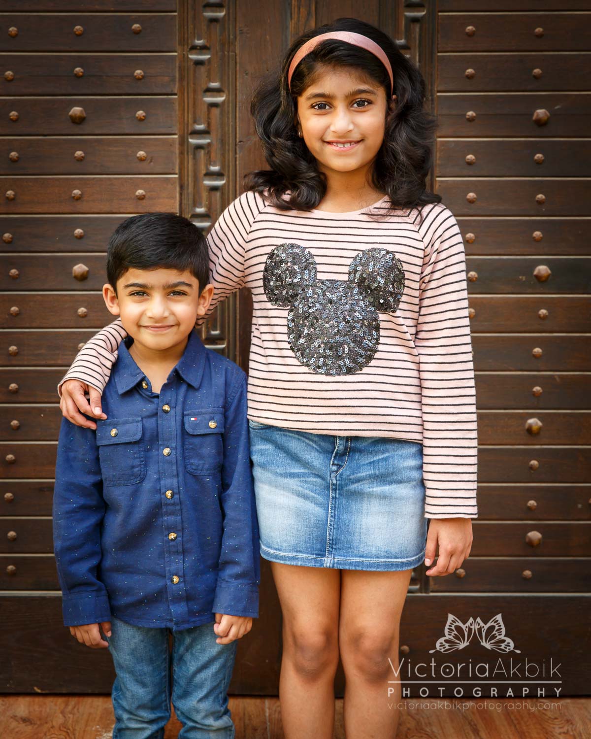 Mrs P's Extended Family Shoot | Abu Dhabi Lifestyle Family Photography » Victoria Akbik Photography